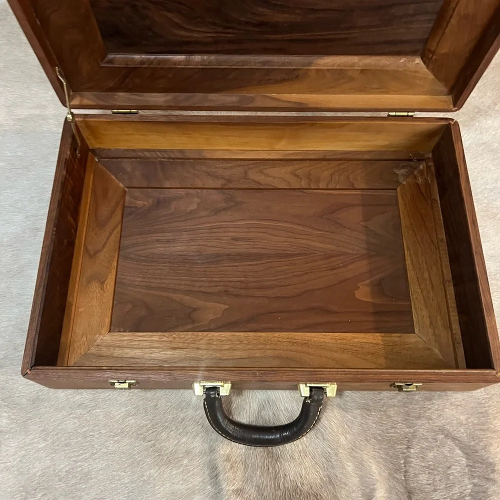 Elegant Wooden Briefcase with Handle